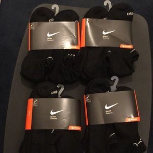 SOLD Bundle New Nike Dri-FIT Mens socks